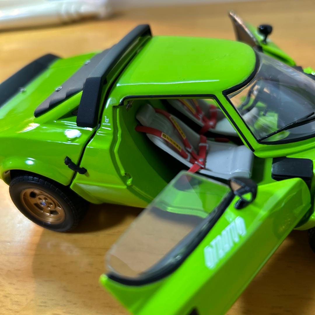 サンスター　1/18 ランチャーストラトス