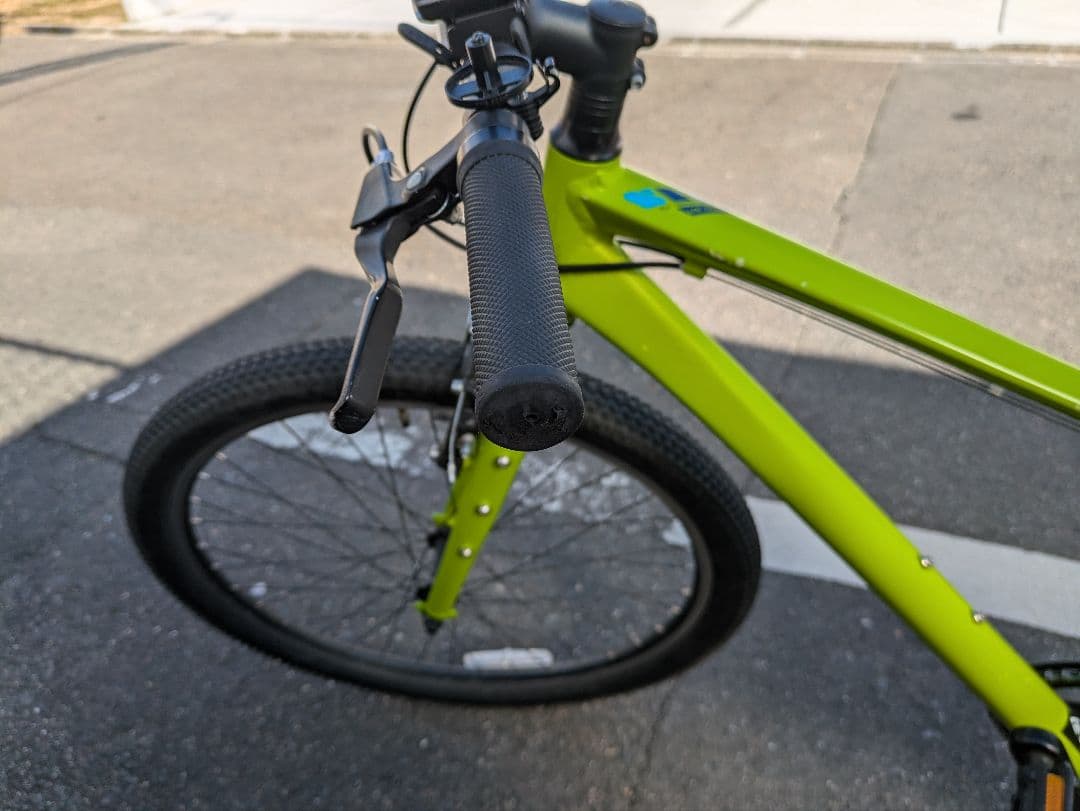 ジュニアスポーツバイク 26インチ ライムグリーン　ログアドベンチャー