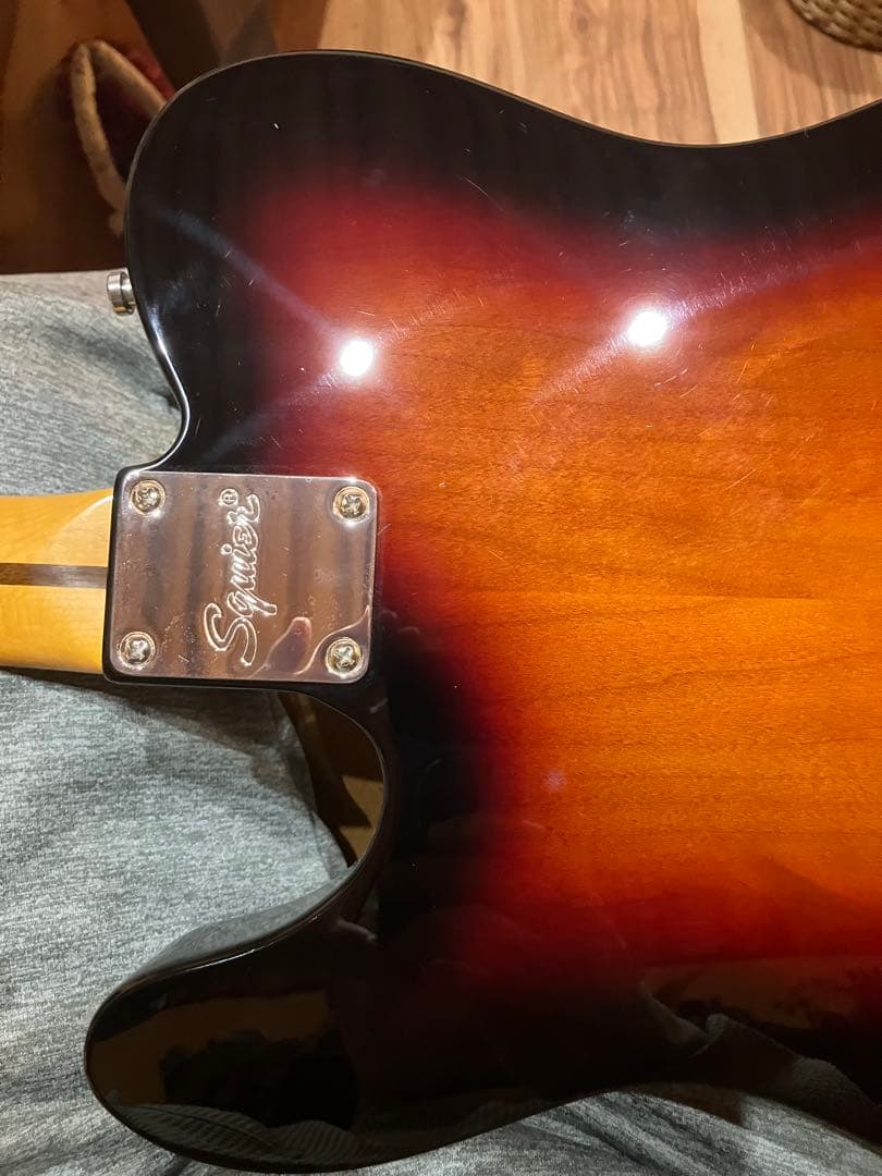 再出品Squier Telecasterシンライン