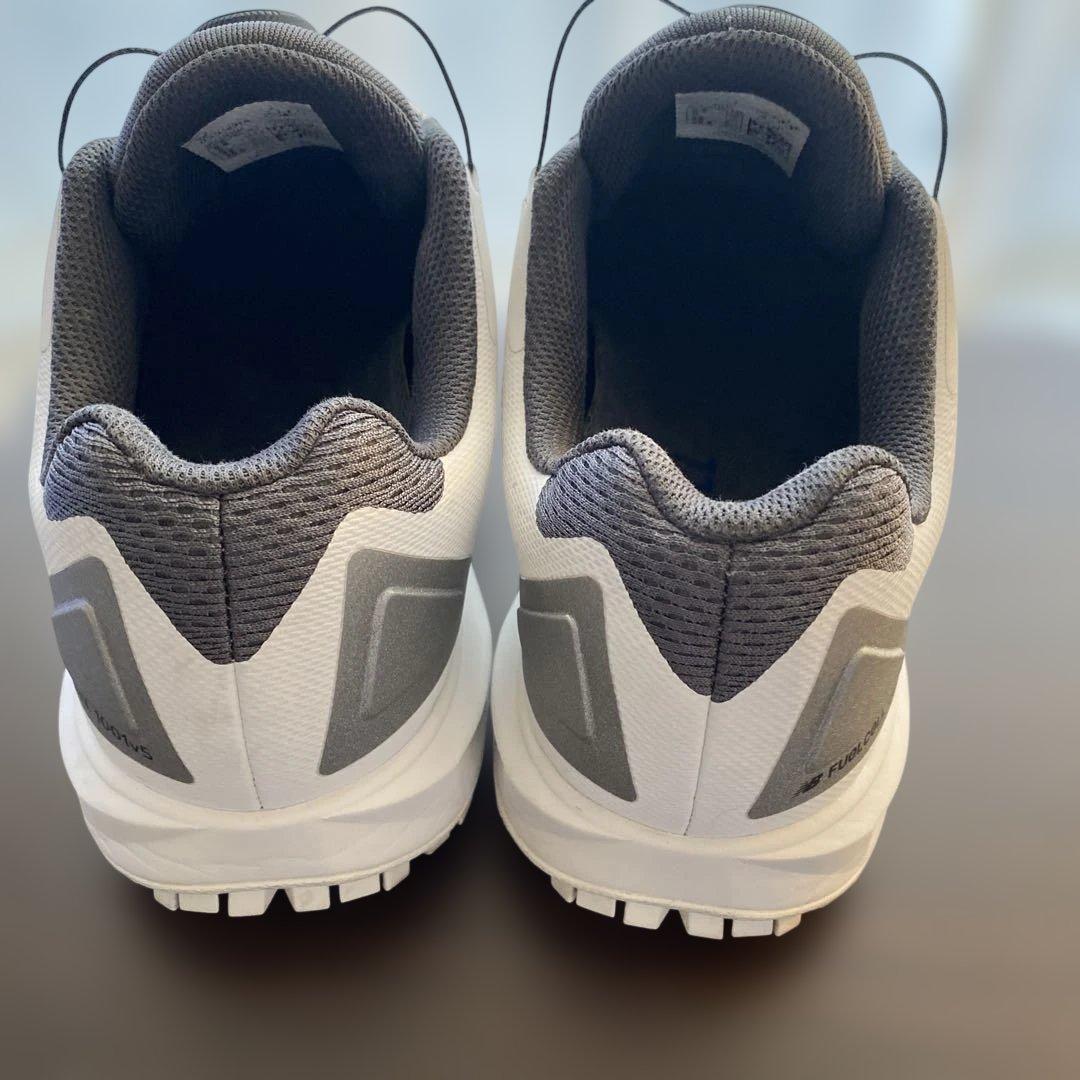 ニューバランスゴルフシューズ　27センチ