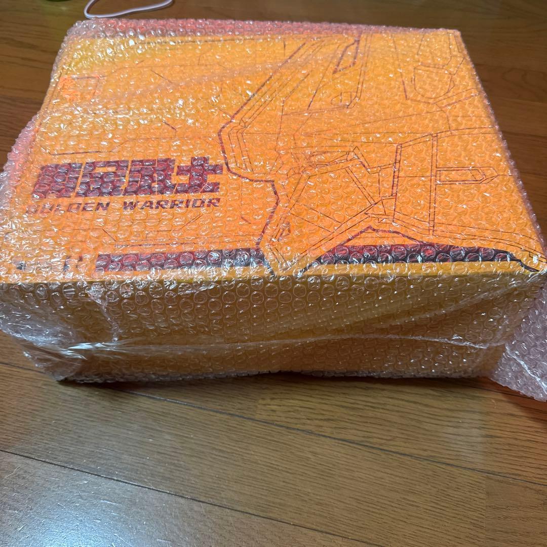 「神馬模型 1/100 黄金武士」　海外製　中華プラモ