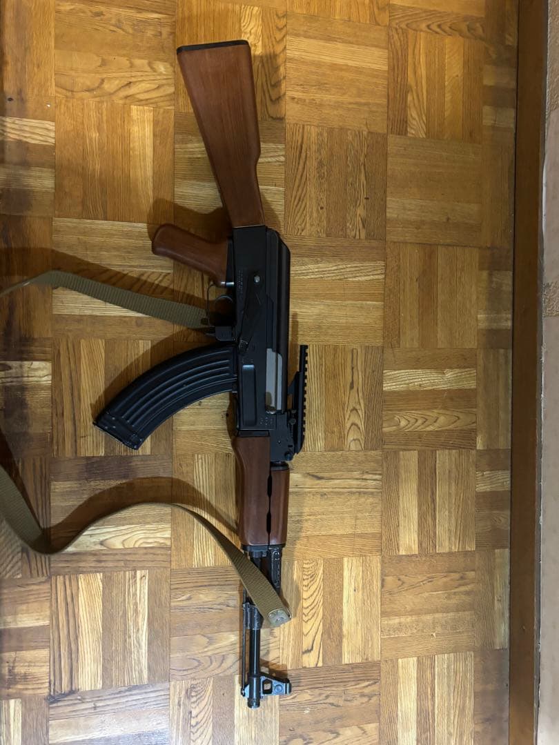 東京マルイ　スタンダード電動ガン　AK-47 マガジンのおまけ付き