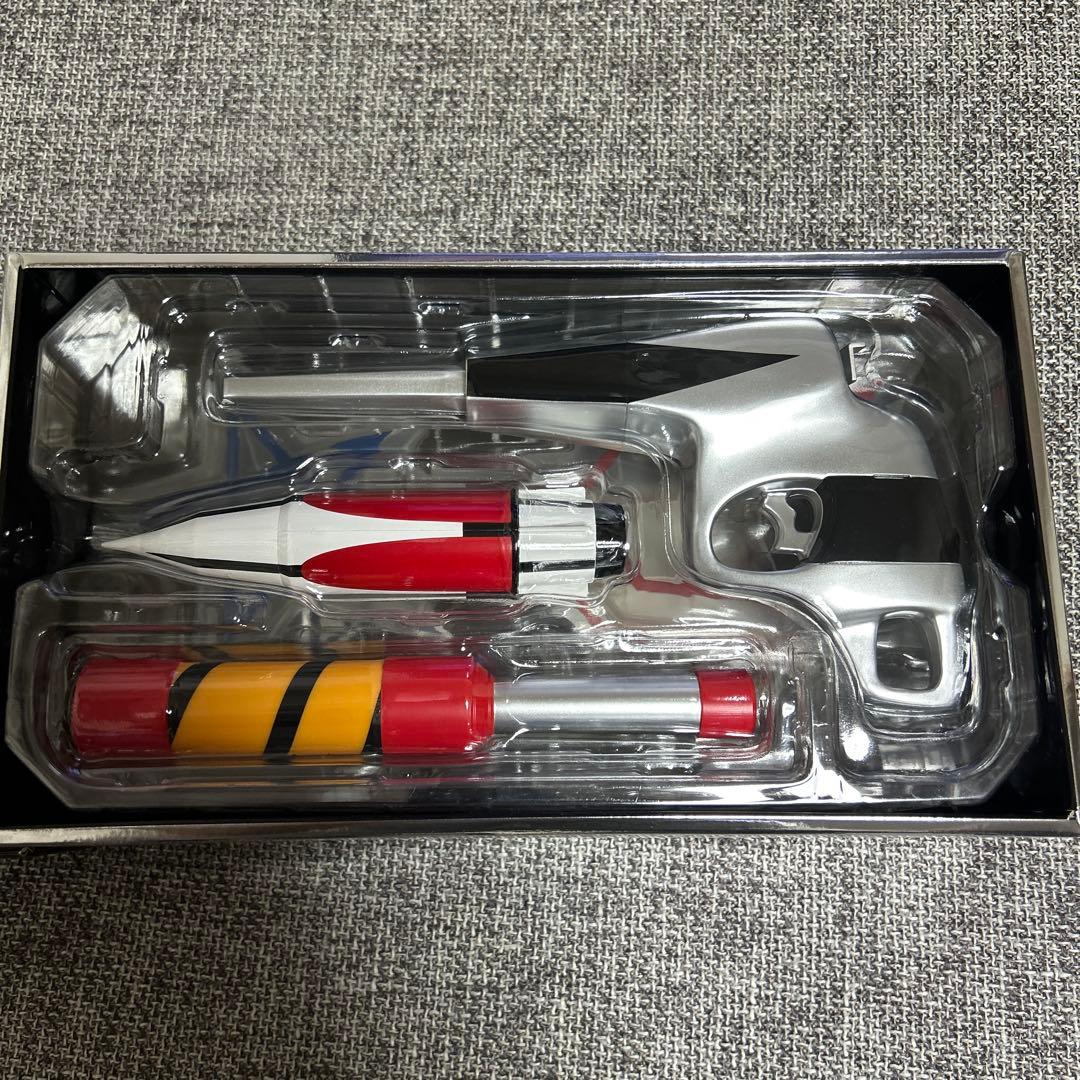 ウルトラマン SUPER GUN TAMASHII Lab スーパーガン