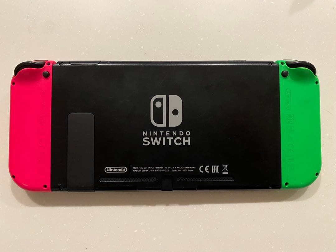 て〜ら〜　Nintendo Switch 本体 スプラトゥーンカラー