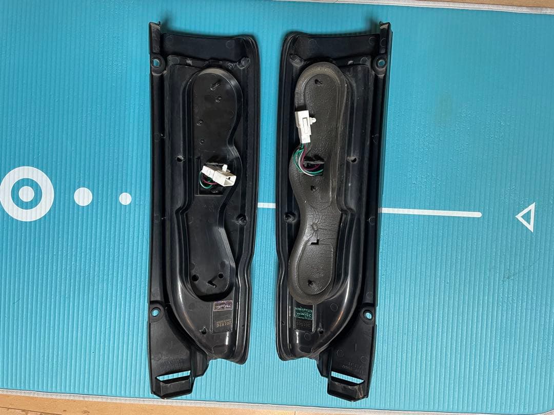 ハイエーステールランプヴァレンティ