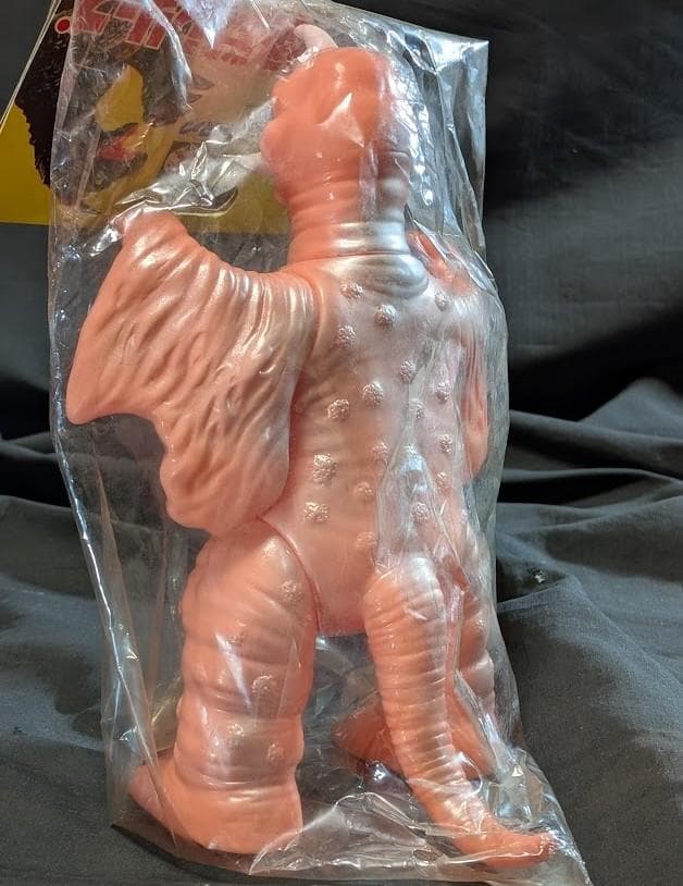 ぺギラ「ウルトラQ」登場怪獣（ブルマァク復刻）ピンク色成型ソフビフィギュア未開封