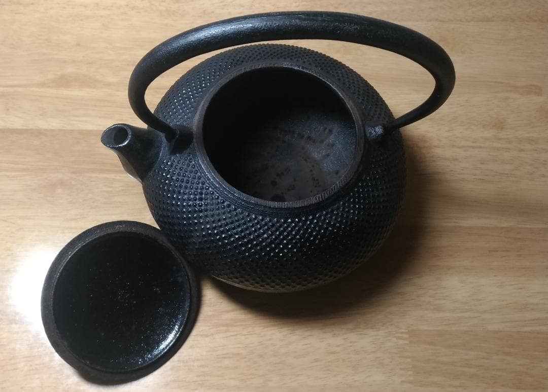 ★南部鉄器　鉄瓶　アラレ模様★