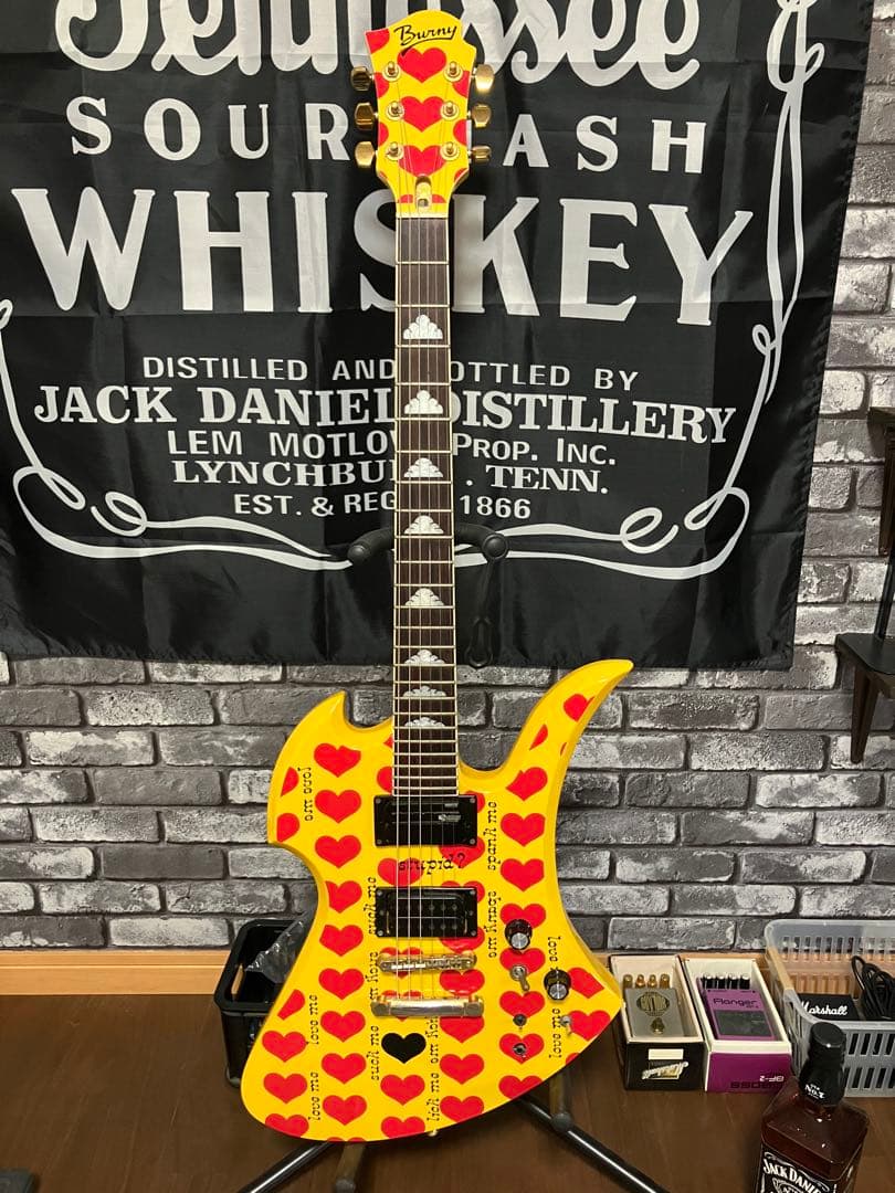 超美品　hide イエローハート MG145S サスティナー