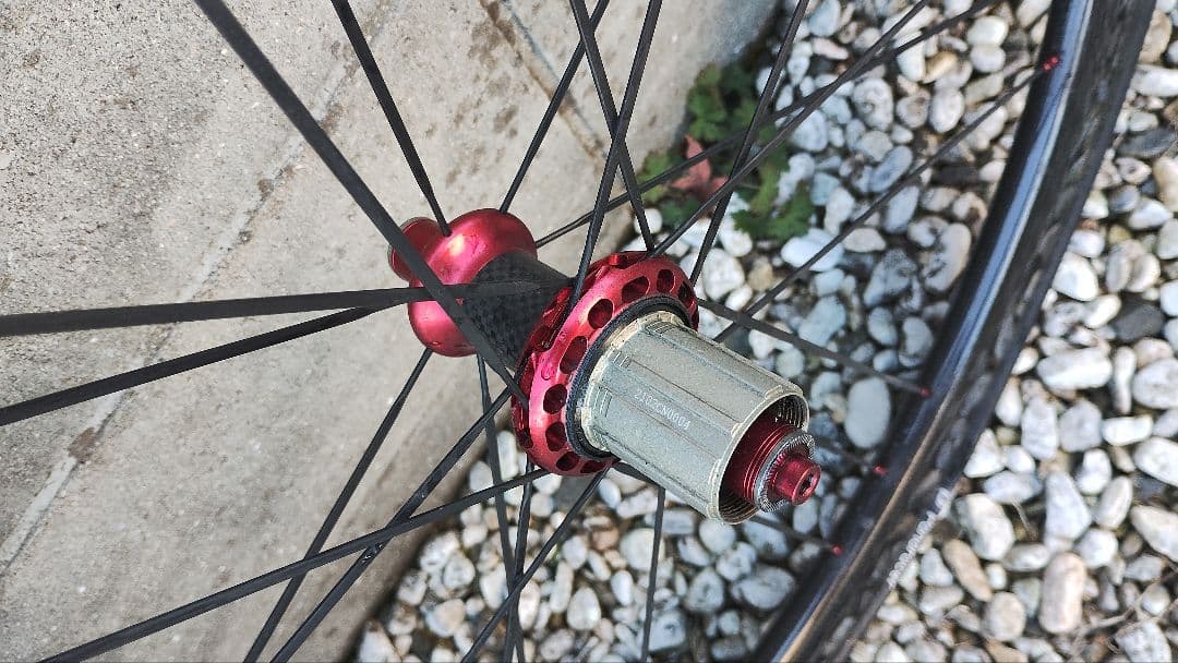 G3　リム　カーボン ホイール 赤ハブ　ロード　シマノ11速