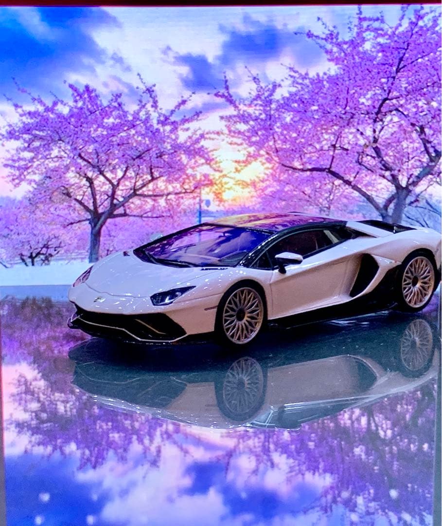 1/43 ランボルギーニ アヴェンタドール Ultimae Bianco Isi