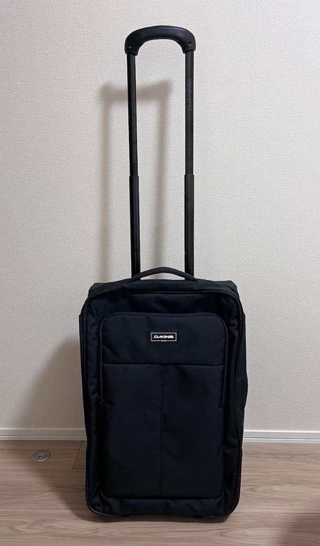 Dakine Carry On Roller Bag 42L 黒 (ブラック)