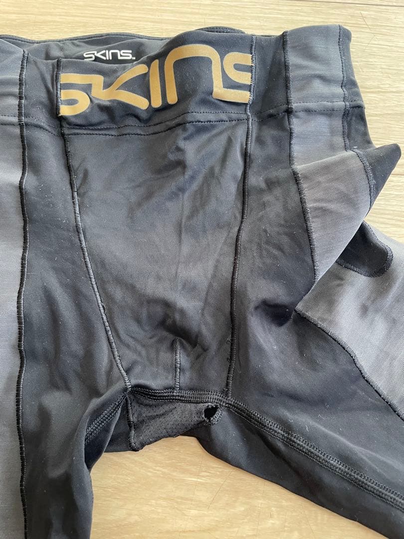 SKINS コンプレッションウェアセット