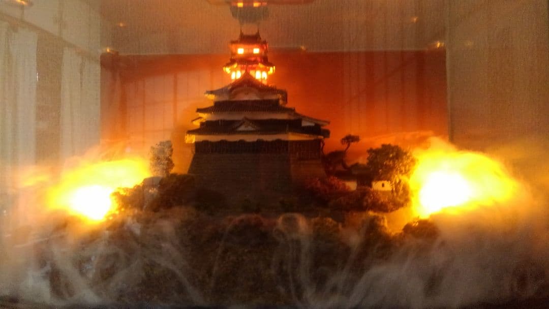 お城✨SP仕上げ✨秋の安土城✨プラモデル✨製作受付画像‼️