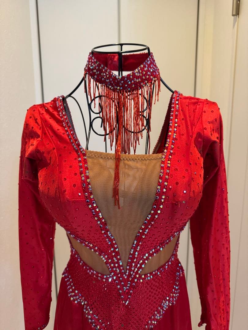 ダンスドレス　レッド