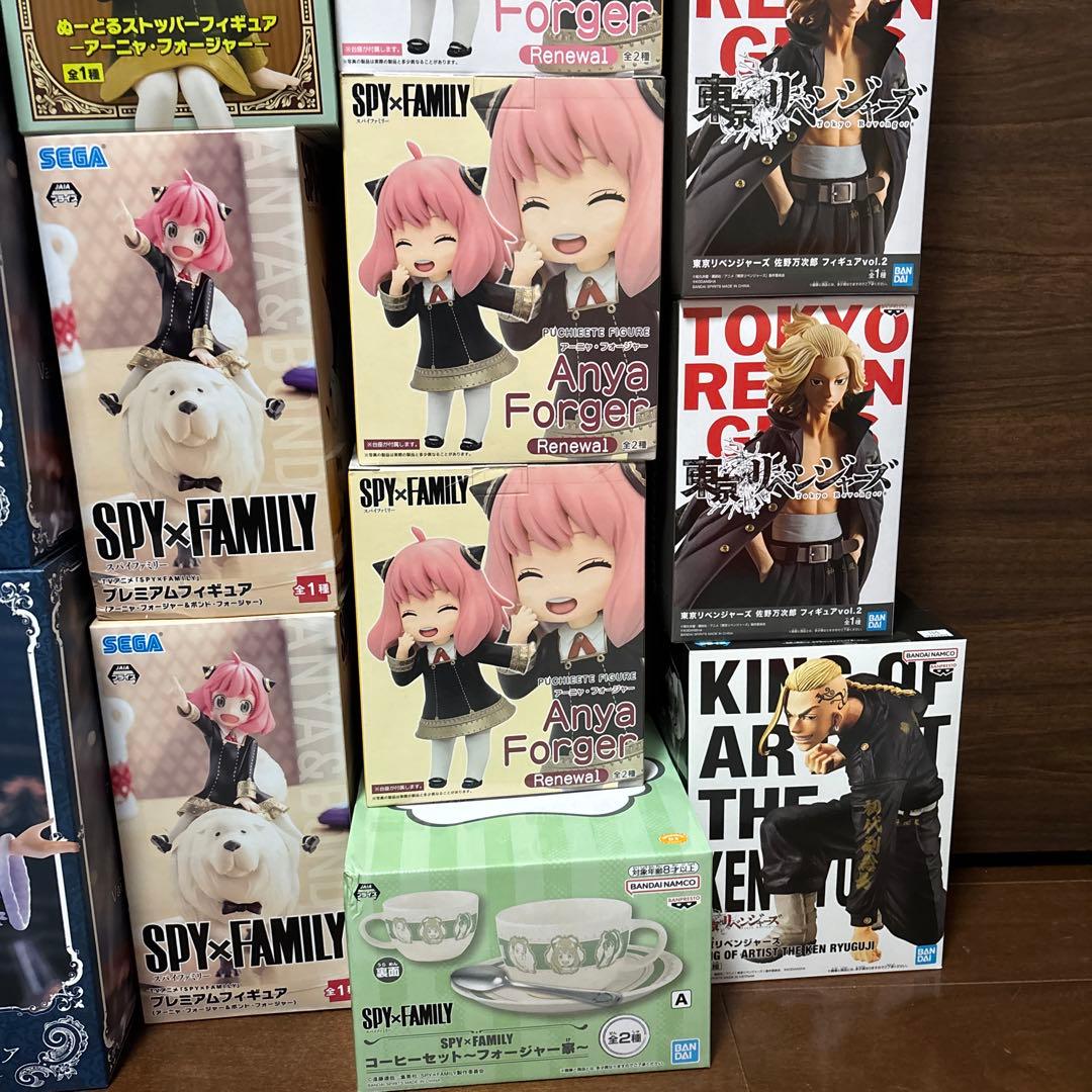 プライズフィギュア　32点まとめ売り アーニャ レム 呪術廻戦 鬼滅の刃　他