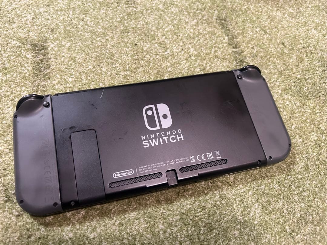 任天堂　Switch 本体セット＋ソフト付き
