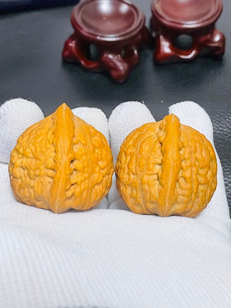 厚揚げNo.405❤️遊ぶクルミ　文玩核桃 希少変異種　舎利