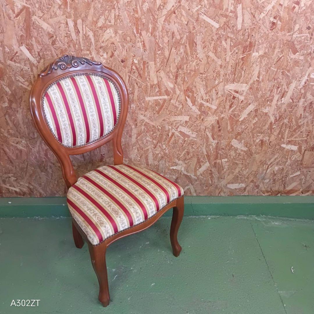 002別荘保管品　英国猫足チェア　おしゃれ　アンティーク風