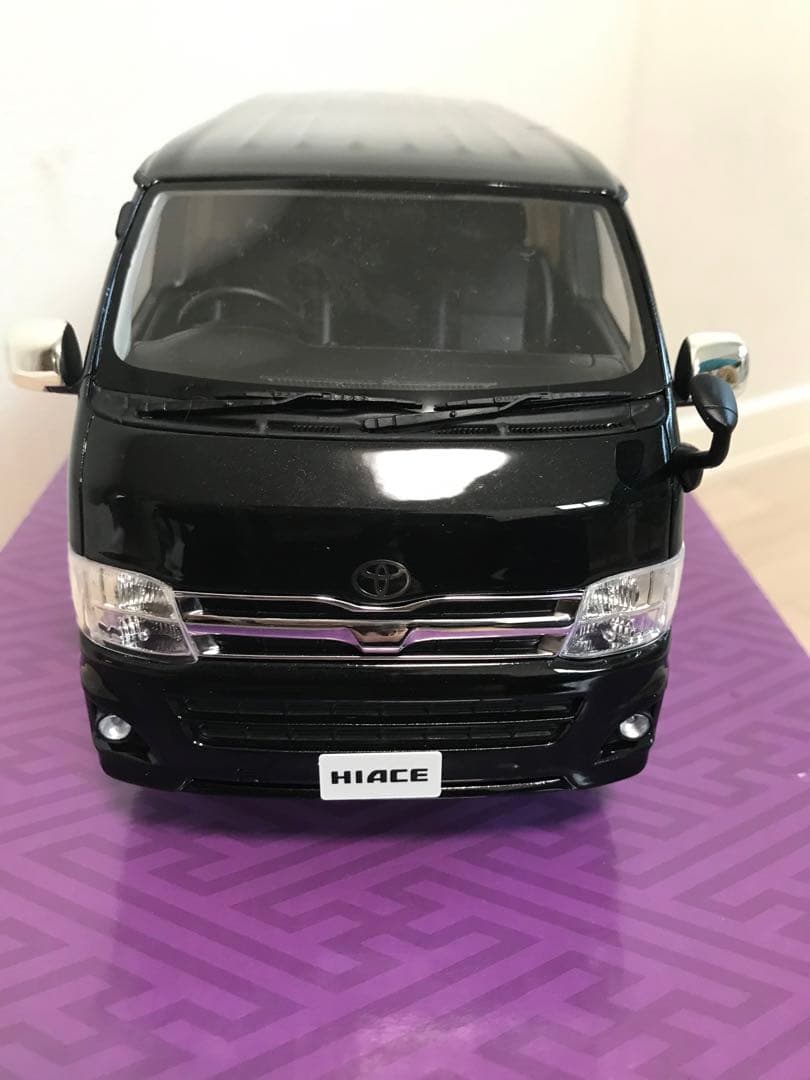 値下げ中　　samurai ハイエース　1/18