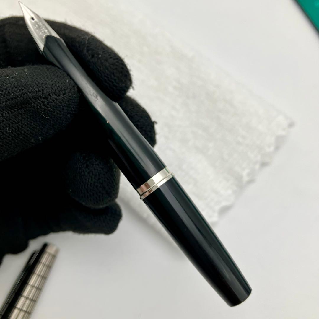PILOT　パイロット 万年筆　Elite　エリート 格子柄　18Kー750　F
