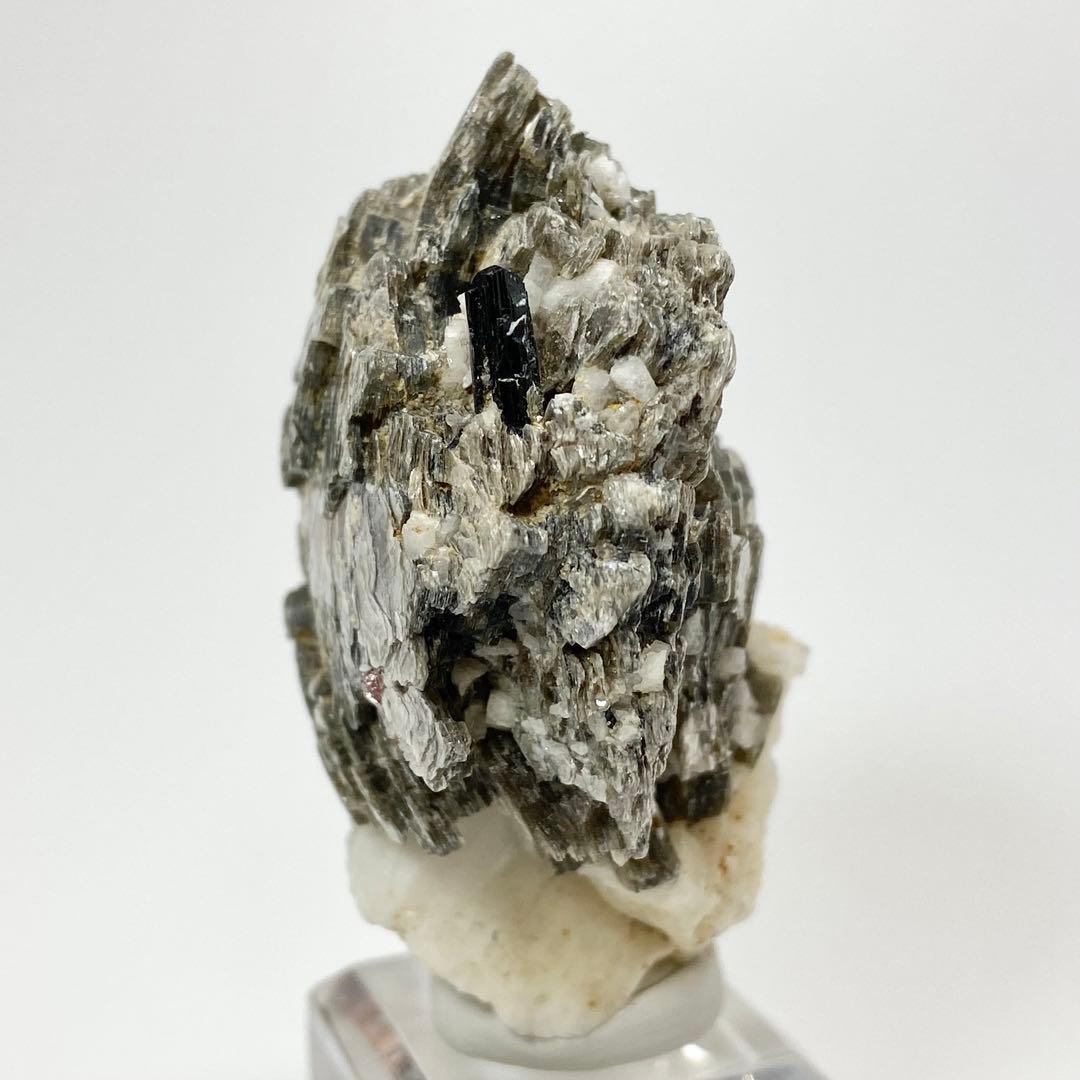 ガーネット　マイカ　アルバイト　ショール　鉱物標本　原石　天然石　ストーン