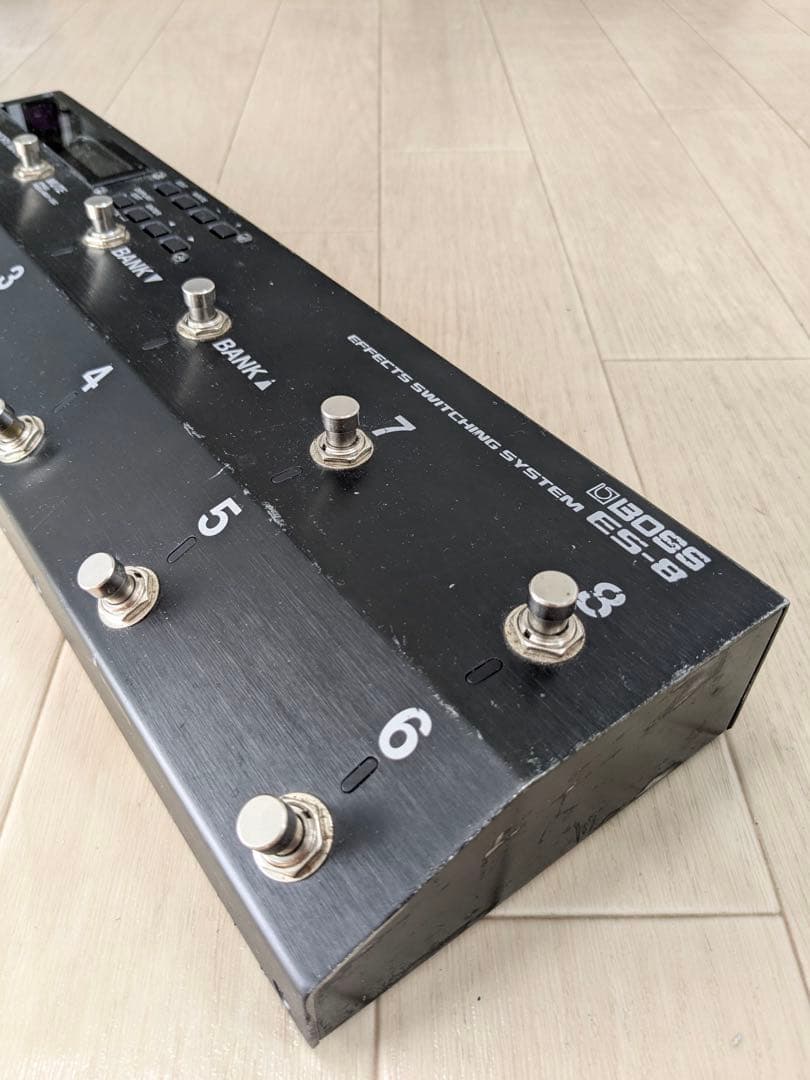 BOSS ES-8 スイッチャー