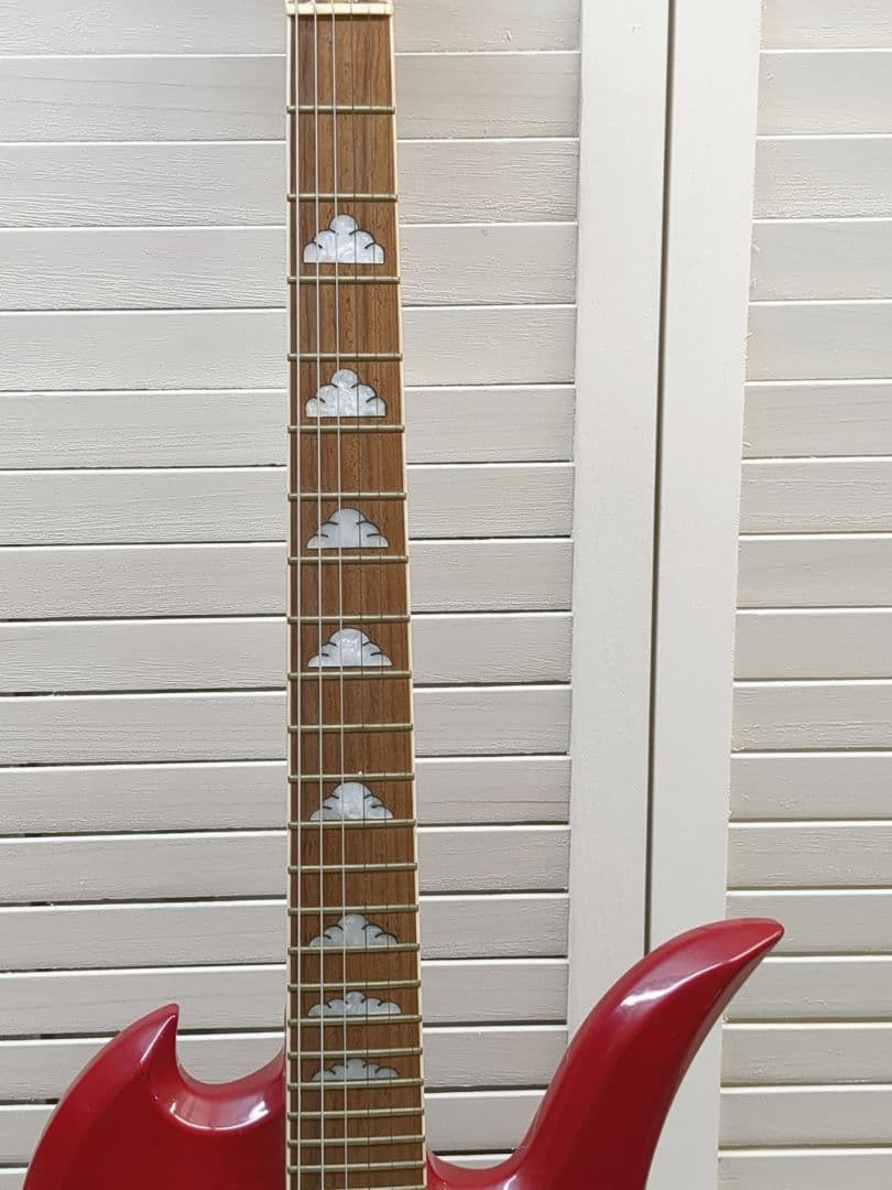 Burny エレキギター レッド弦楽器 本体のみ M2417