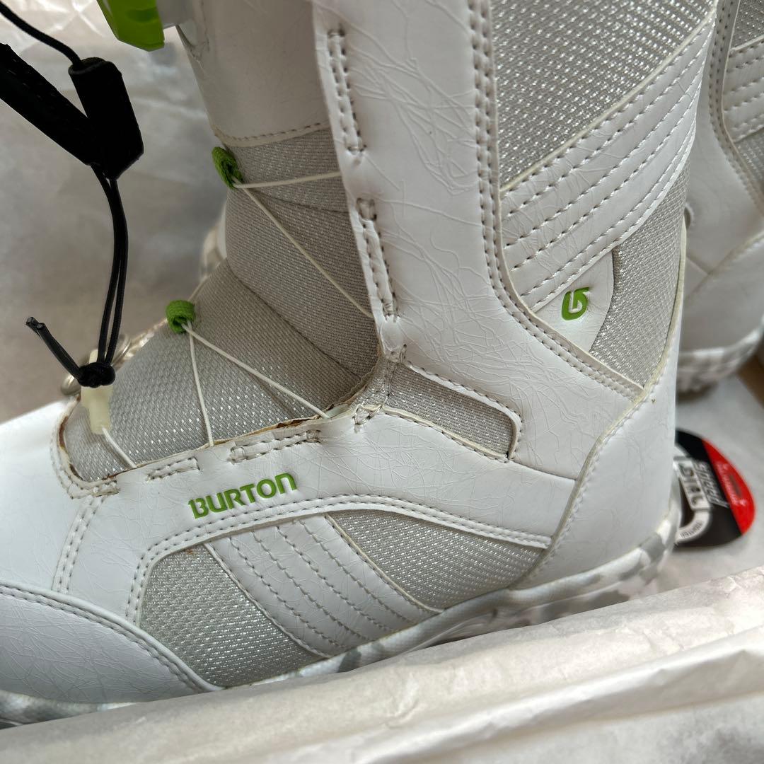 Burton 未使用　ブーツ　25cm デザインGOOD