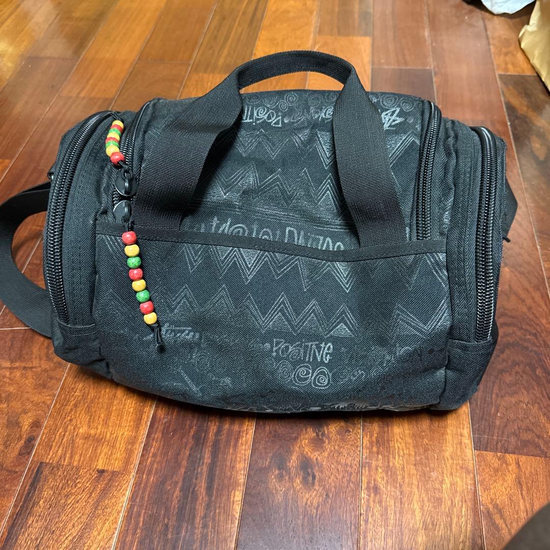 ステューシー　ショルダーベルト付きバッグ