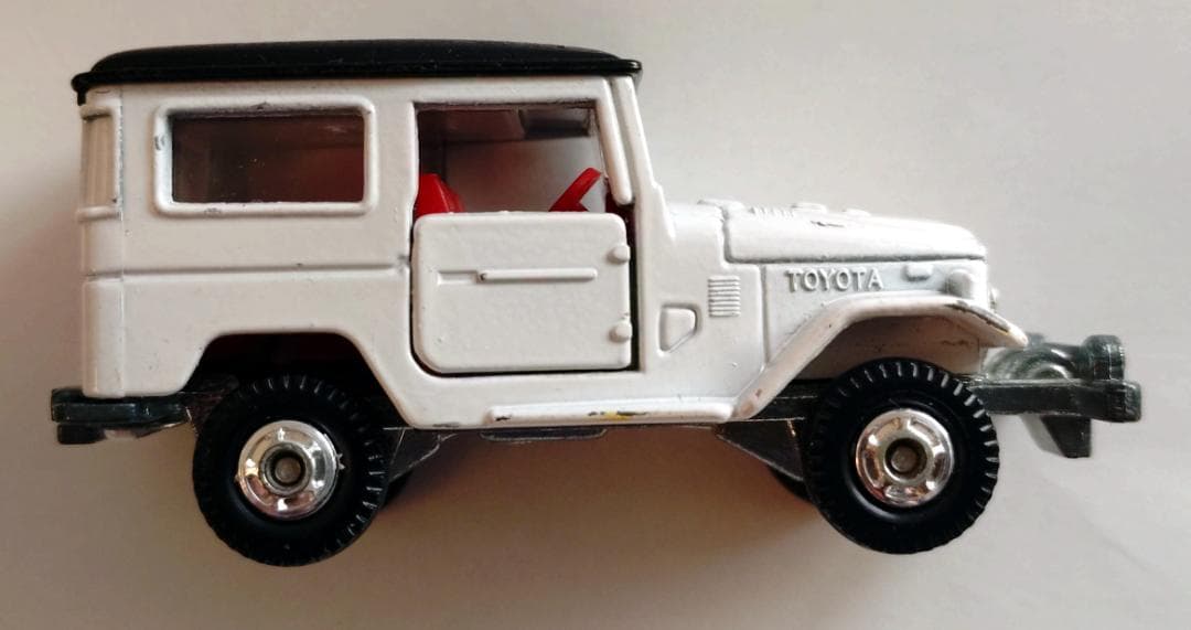 トミカ 2-2 トヨタ ランドクルーザー 当時物 旧ホイール FJ40①