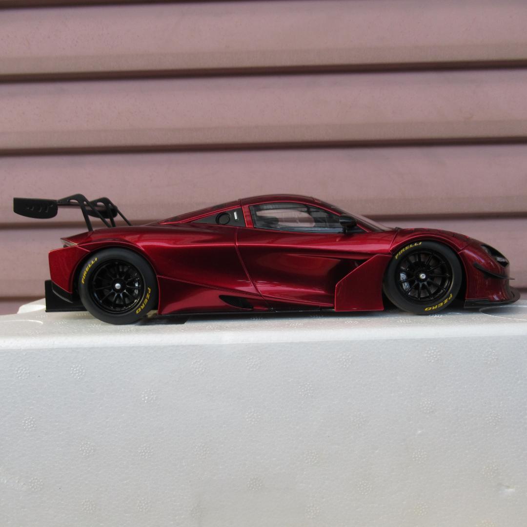 オートアート 1/18 マクラーレン 720S GT3 メタリック・レッド