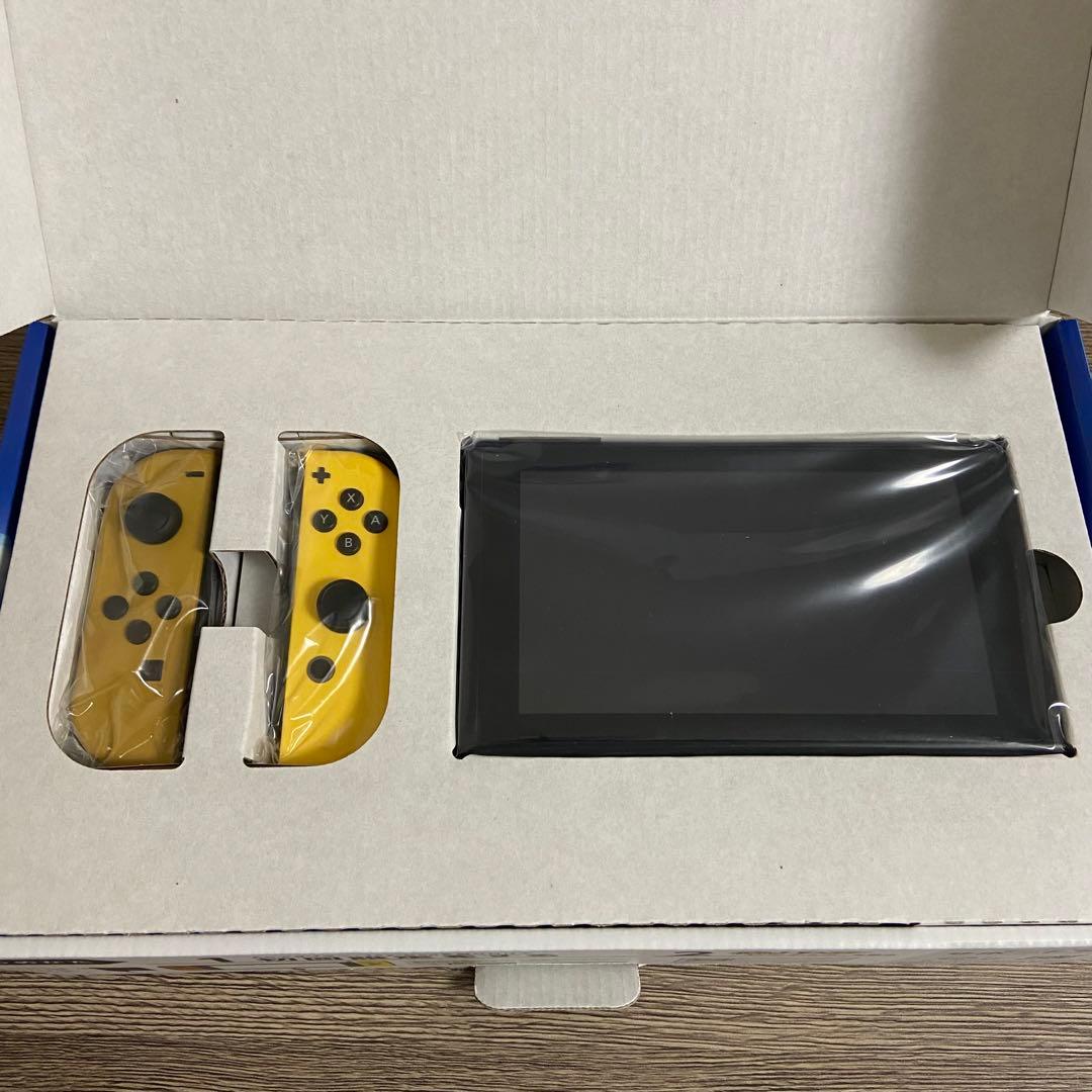 即日発送　Nintendo Switch レッツゴーピカチュウエディション　本体