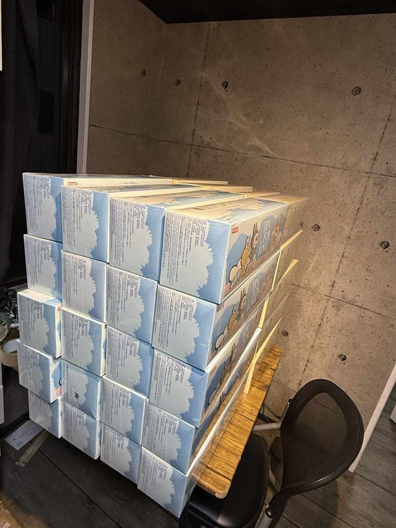 The Monster Pin For Love シリーズ (A-M,N-Z )