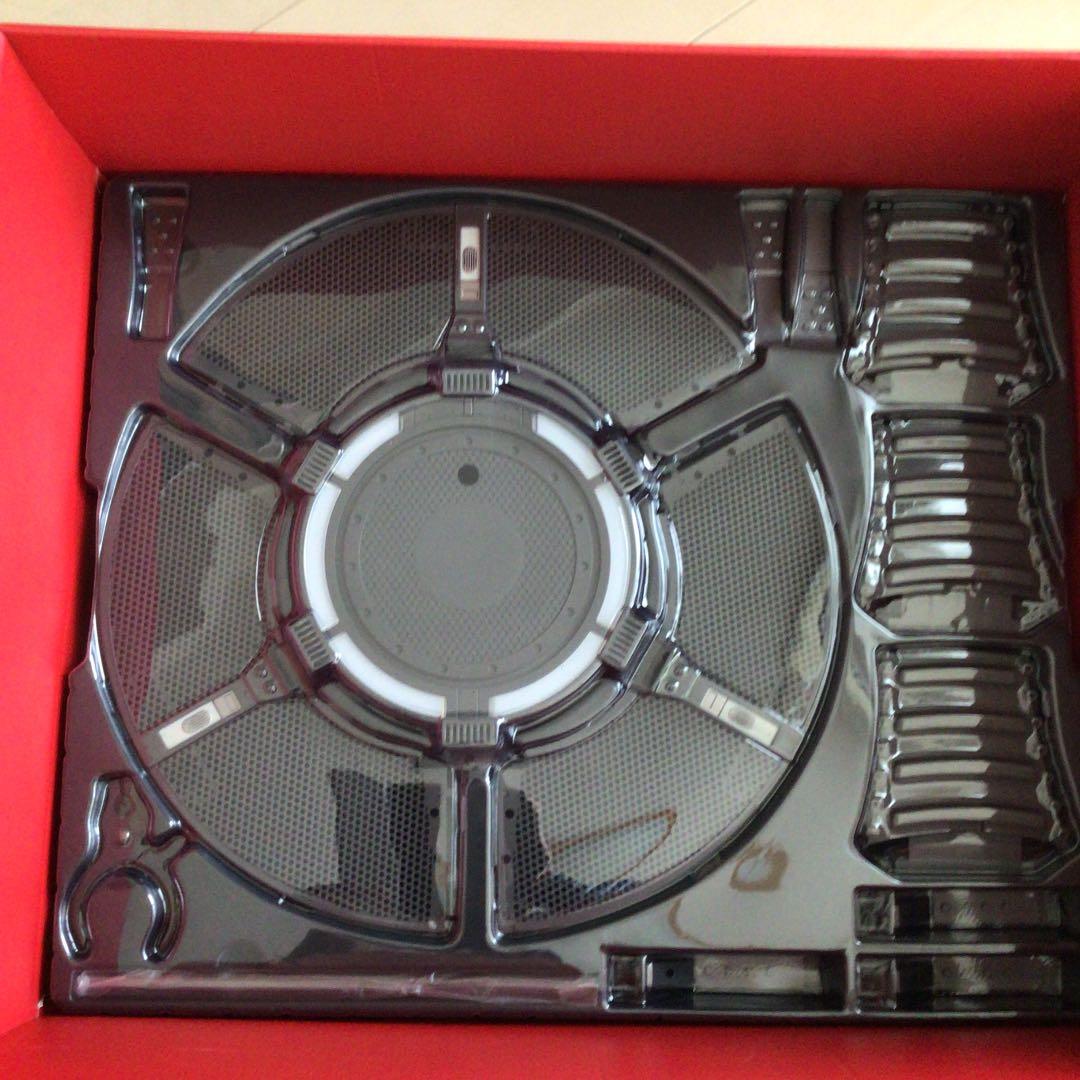 ホットトイズ　アイアンマン3 トニースターク開発作業版