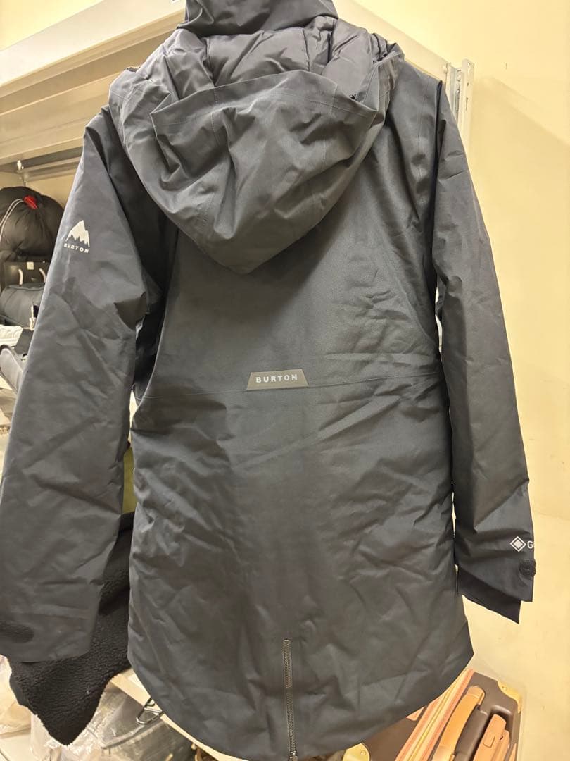 BURTON ブラック スノーボードウェア