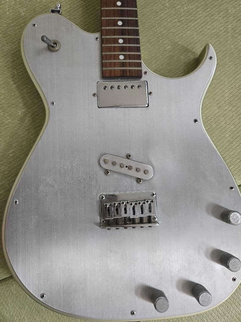 RAZO GRAIN 布袋寅泰モデル