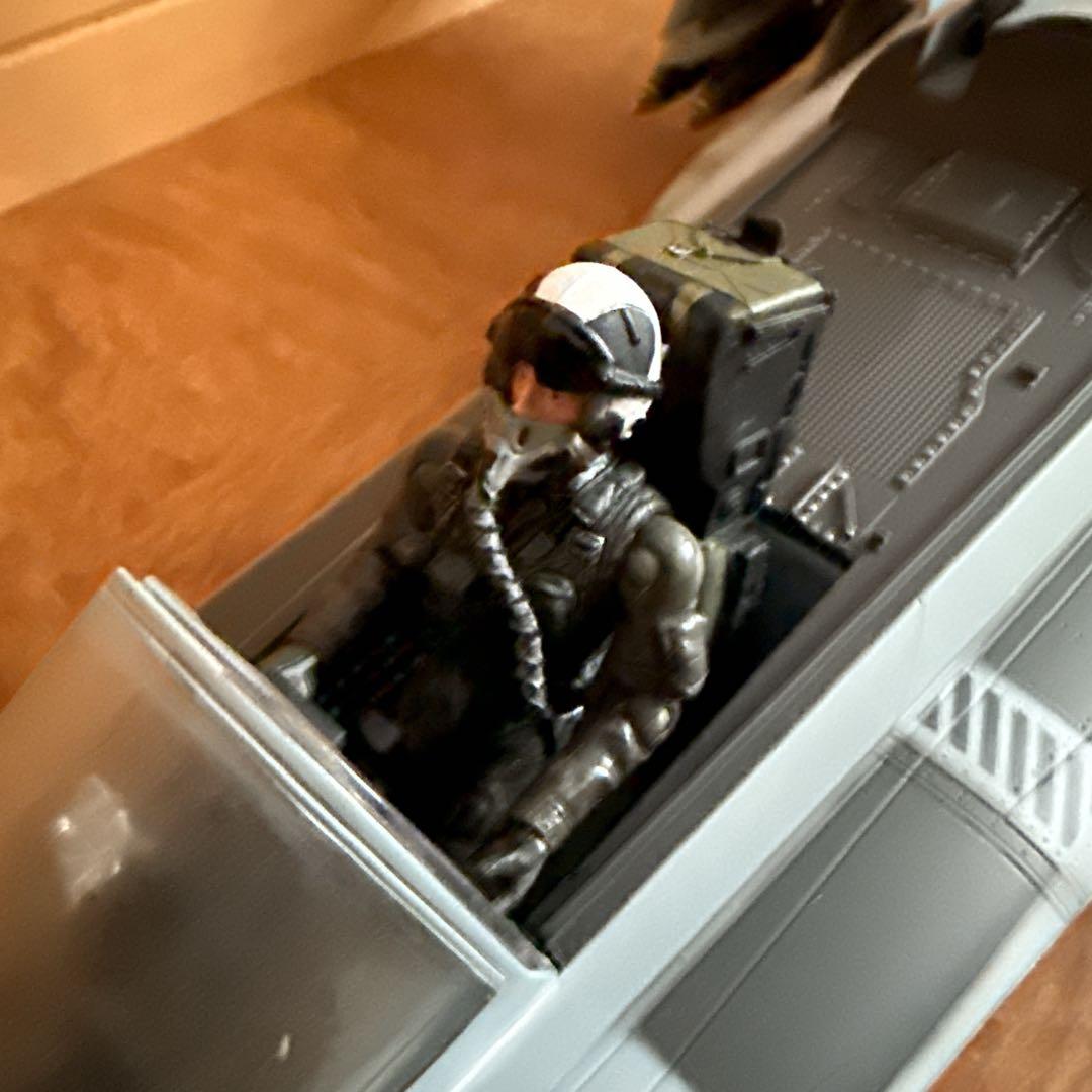 ELITE FORCE F/A-18 HORNET 1/18 スケールモデル