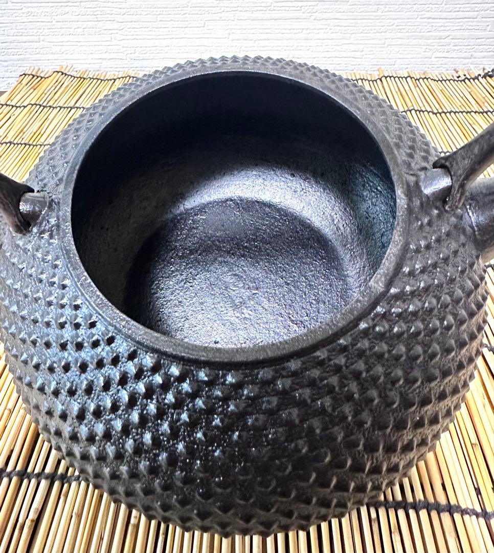 未使用品　南部成龍堂鋳造所　斎峰　及川光正造　大アラレ　南部鉄瓶　南部鉄器