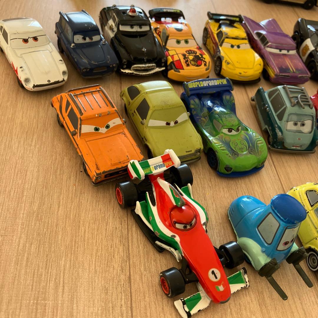 カーズ　トミカ　ミニカー　ジャンク品　廃盤品
