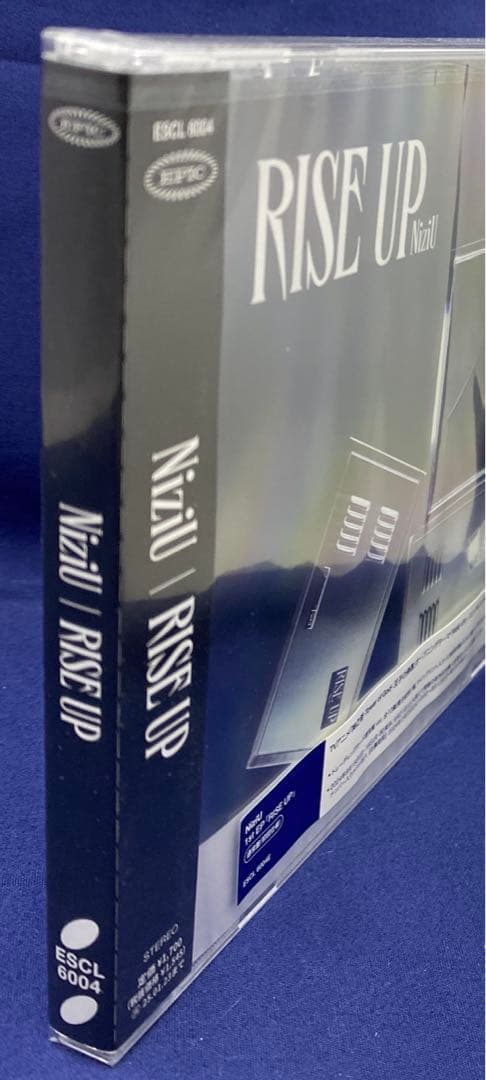 邦楽 P7 NiziU RISE UP