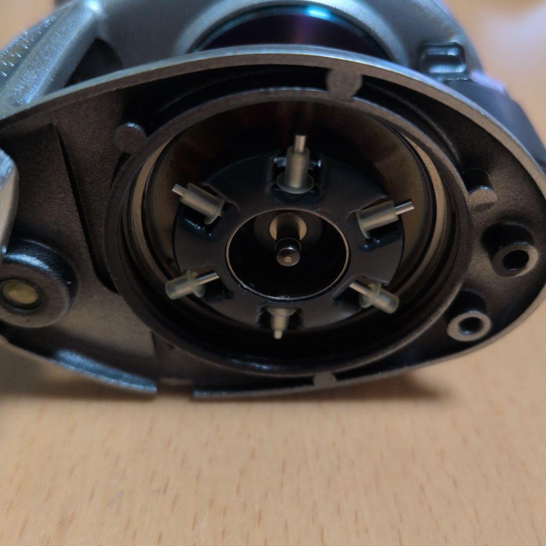 スコーピオン メタニウムMg ベイトリール右巻き