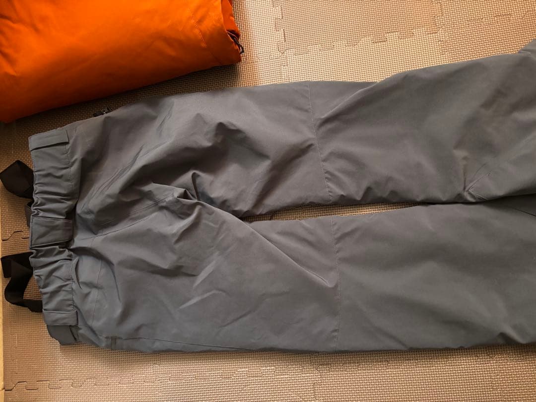 サロモン　スキーウェア上下