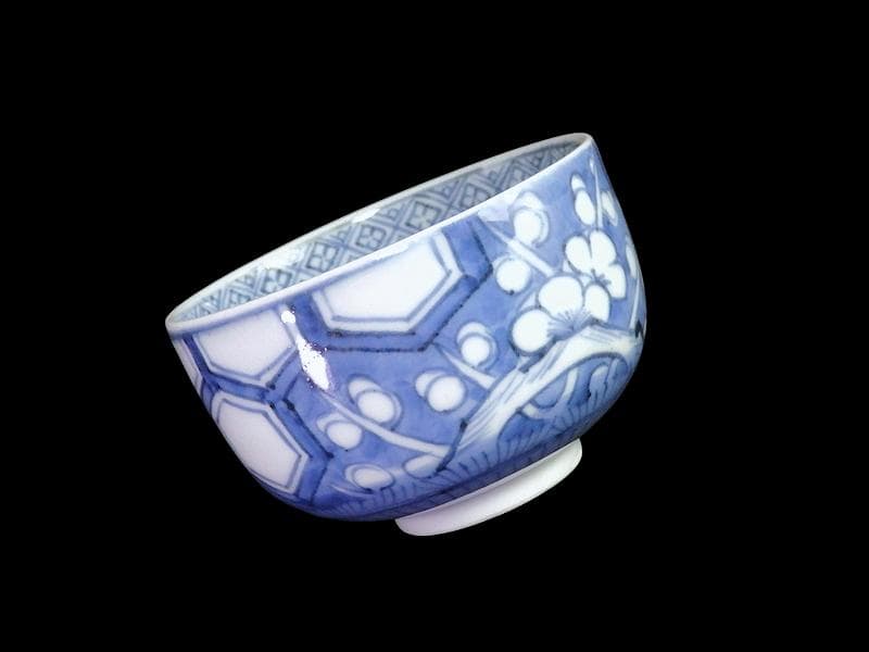 古伊万里　染付 亀甲紋に梅の図　りん茶碗　A598AS-fbvc