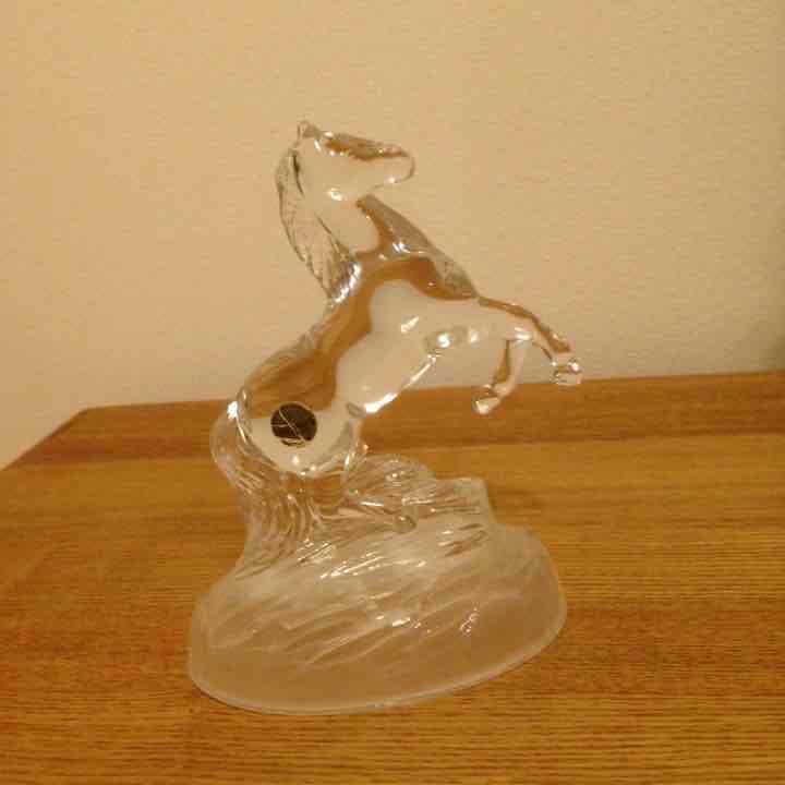 レア物！跳ね馬 ガラスモニュメント