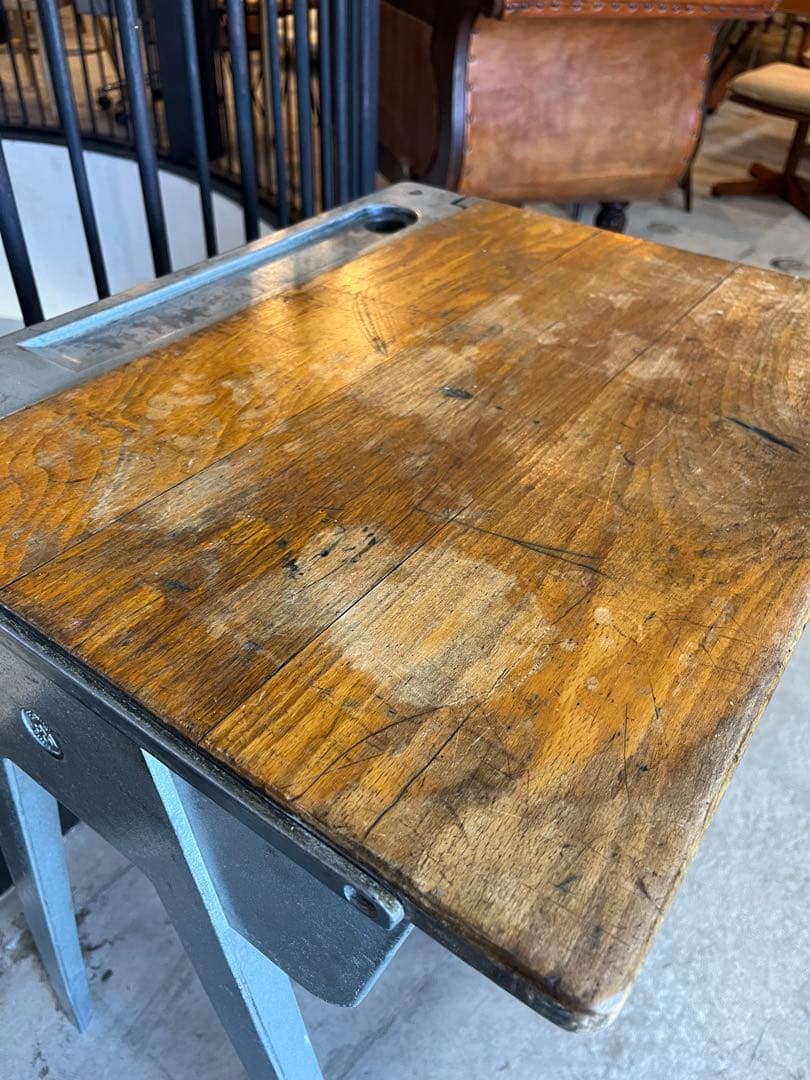 ESAVIAN イギリス　スクールデスク【推定50s-60s】