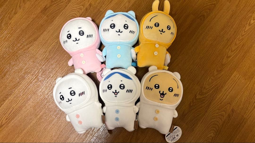 ちいかわ/ハチワレ/うさぎ ぬいぐるみ/チャームセット(バラ売り不可)