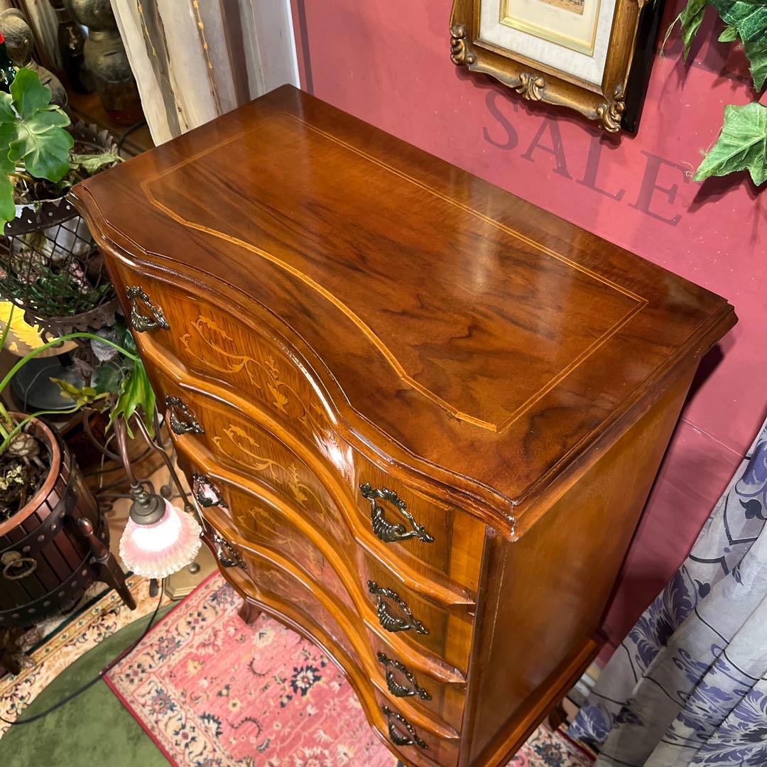 Sale 美品　コンパクトサイズ　アンティーク 象嵌　猫脚　４DRキャビネット