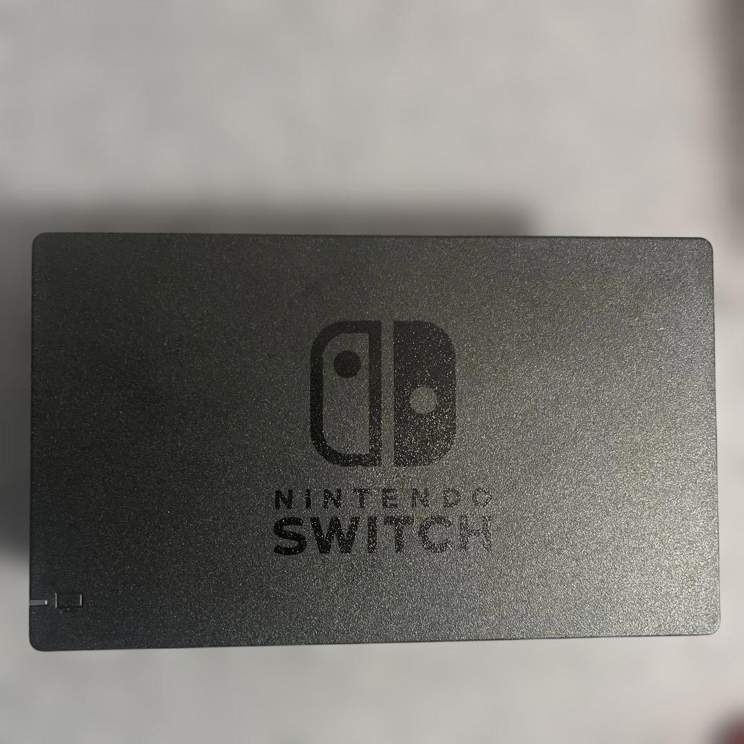 Nintendo Switch 本体 + Joy-Con充電グリップ 専用ケース