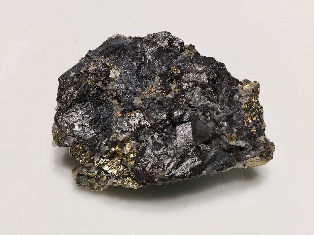 パワーストーン　天然石　パイライト　水晶入りクラスター　109g　 No.207