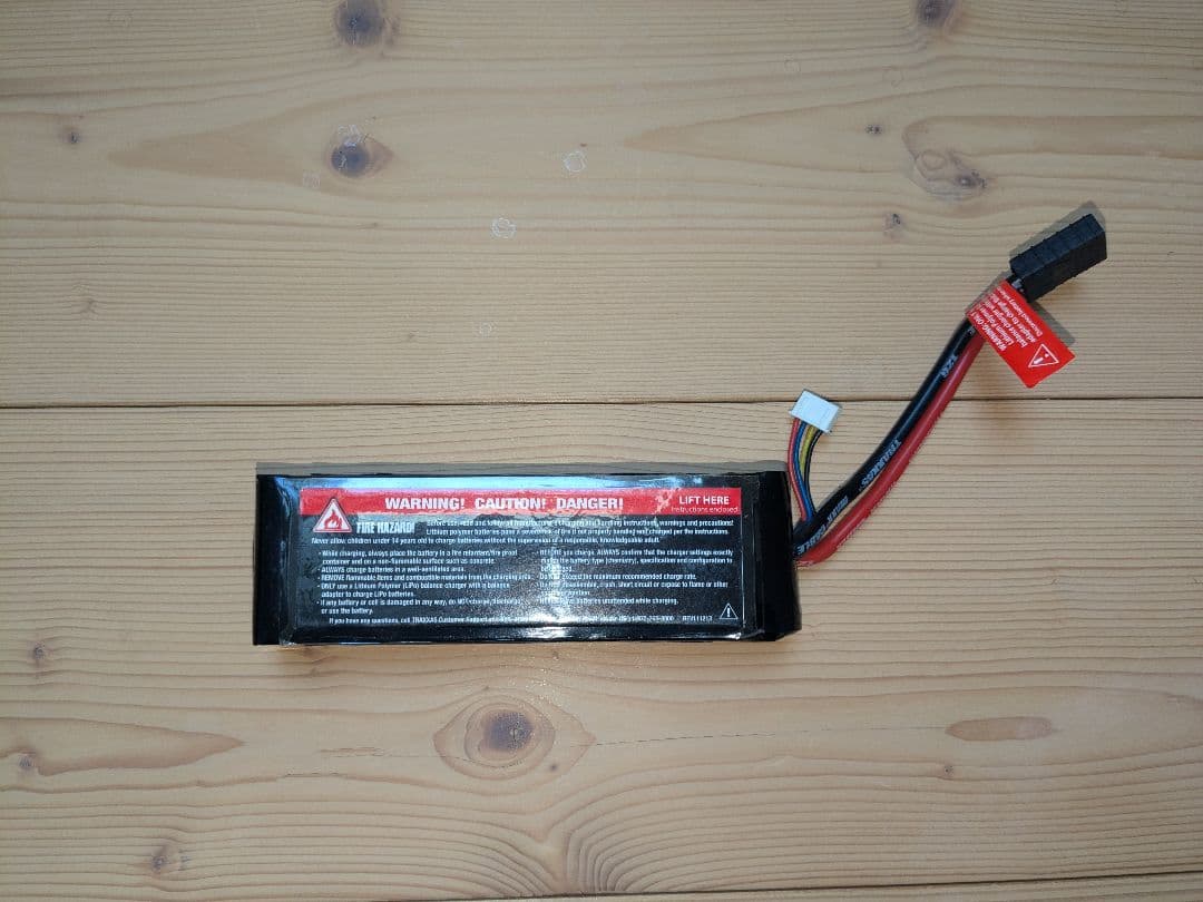 TRAXXAS Funny Car トラクサス　ファニーカー